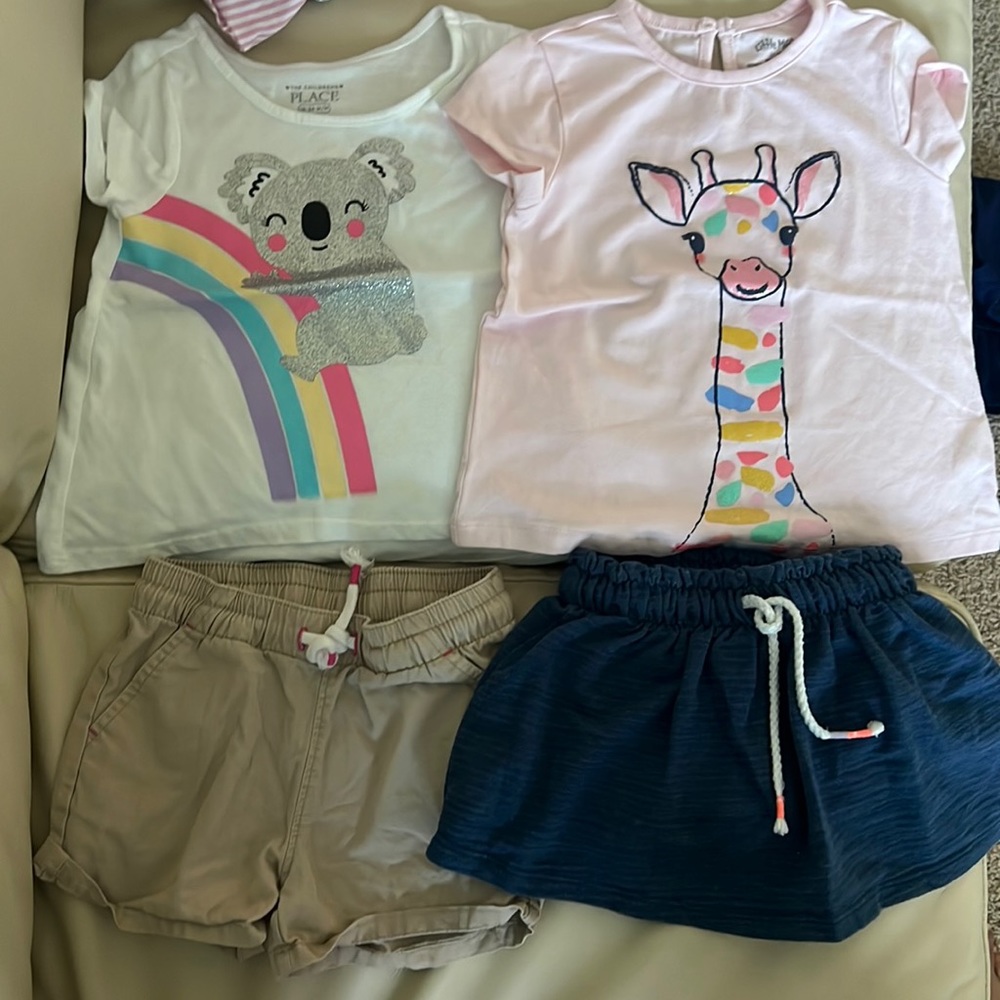 18 month bundle cat &Jack Carter, Oshkosh and guess